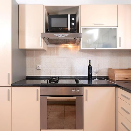 Villa Dalmatia Apartments Bol Exteriör bild