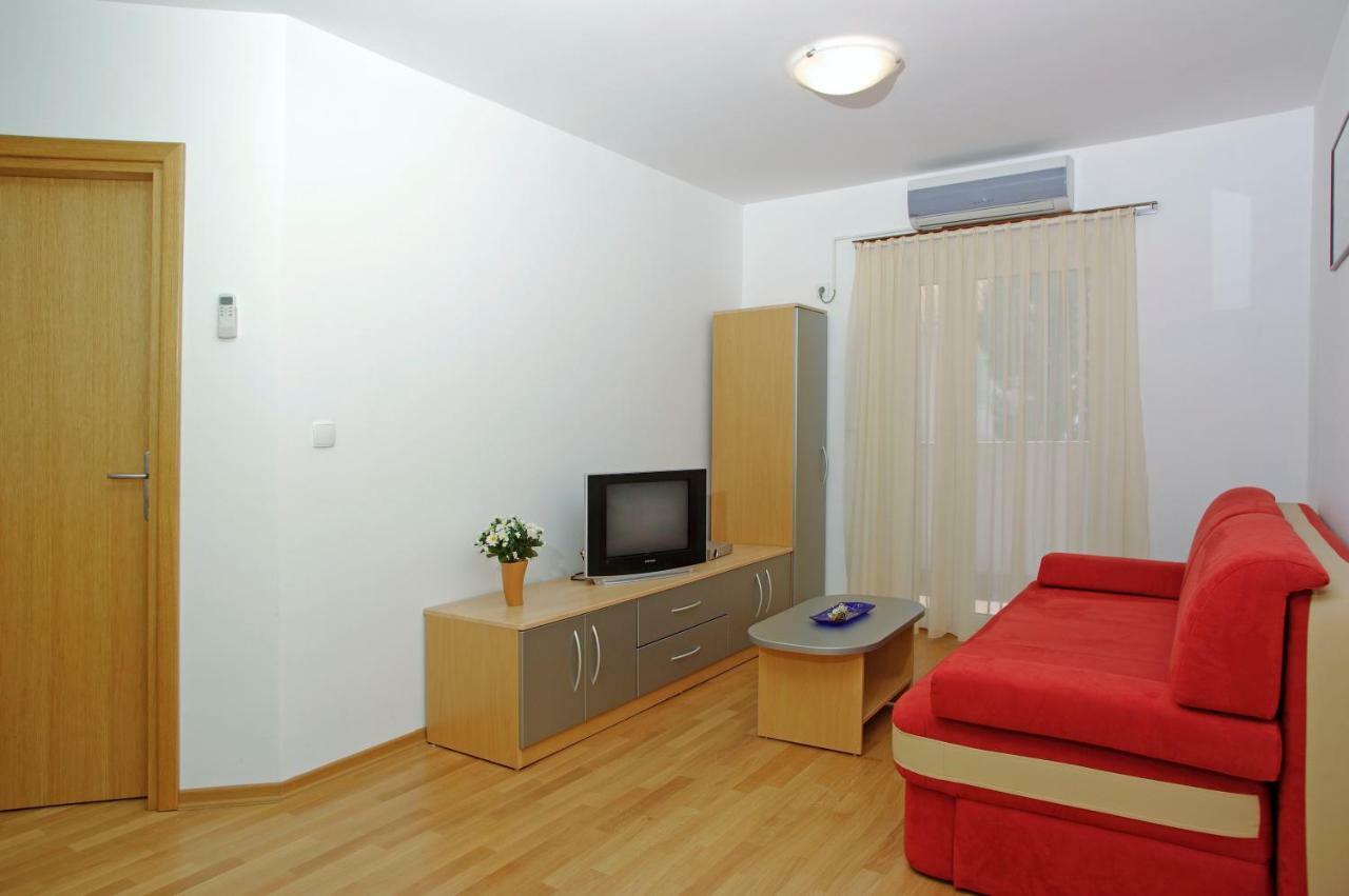 Villa Dalmatia Apartments Bol Exteriör bild