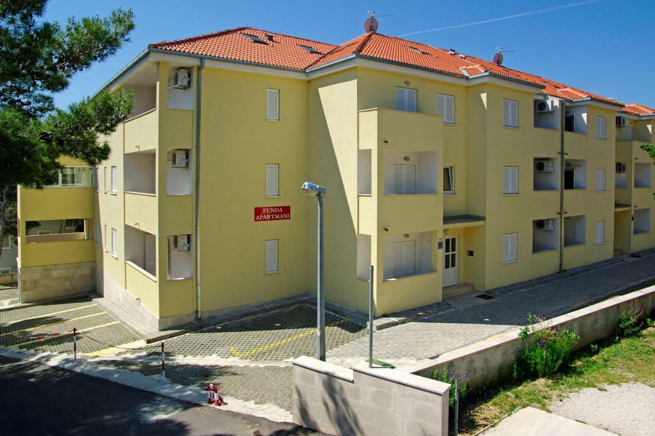 Villa Dalmatia Apartments Bol Exteriör bild